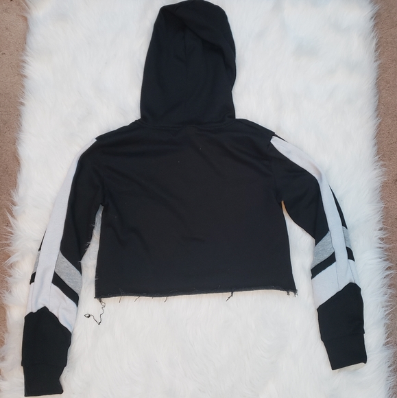 Rue21 crop top - Picture 2 of 4